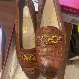 Ladies tan ostrich Ferragamo loafers 10
